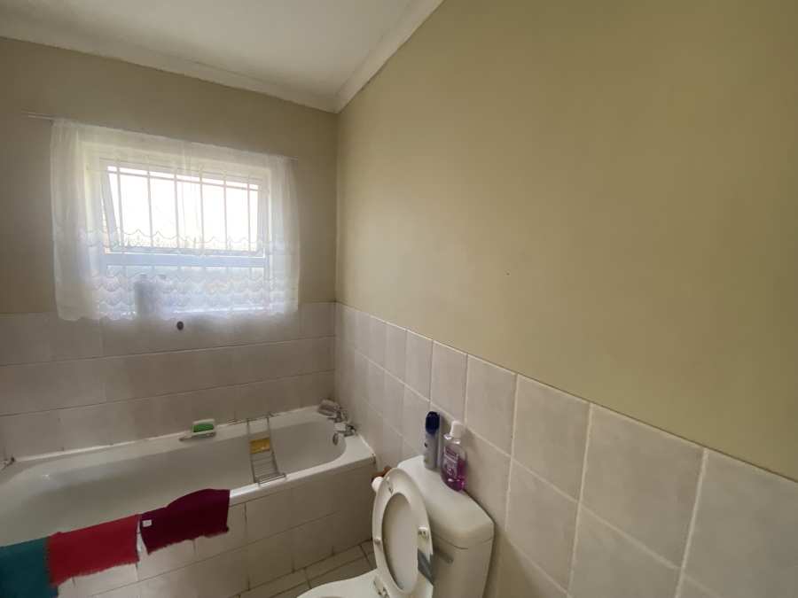 To Let 3 Bedroom Property for Rent in Muizenberg Western Cape